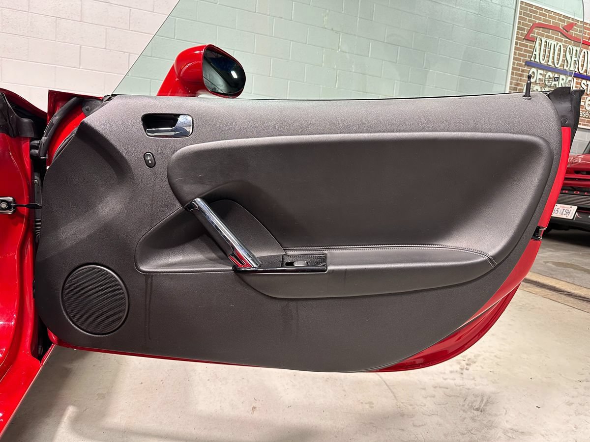 Used 2008 Saturn Sky Red Line RWD image 10