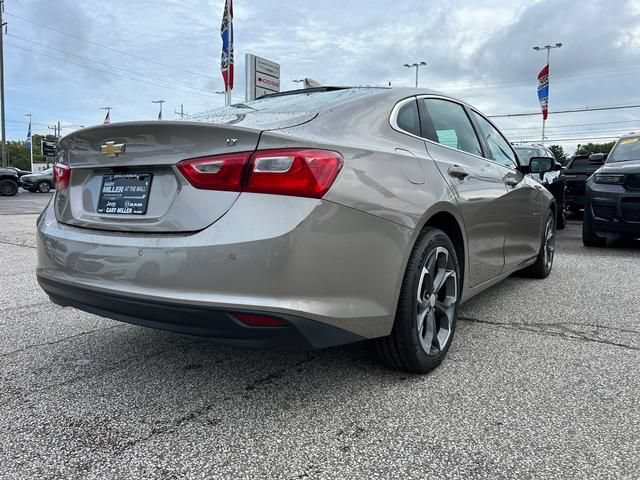 Used 2024 Chevrolet Malibu LT FWD image 3