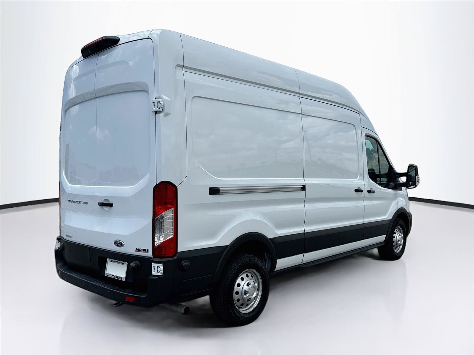 Used 2024 Ford Transit 350 148 High Roof RWD image 32
