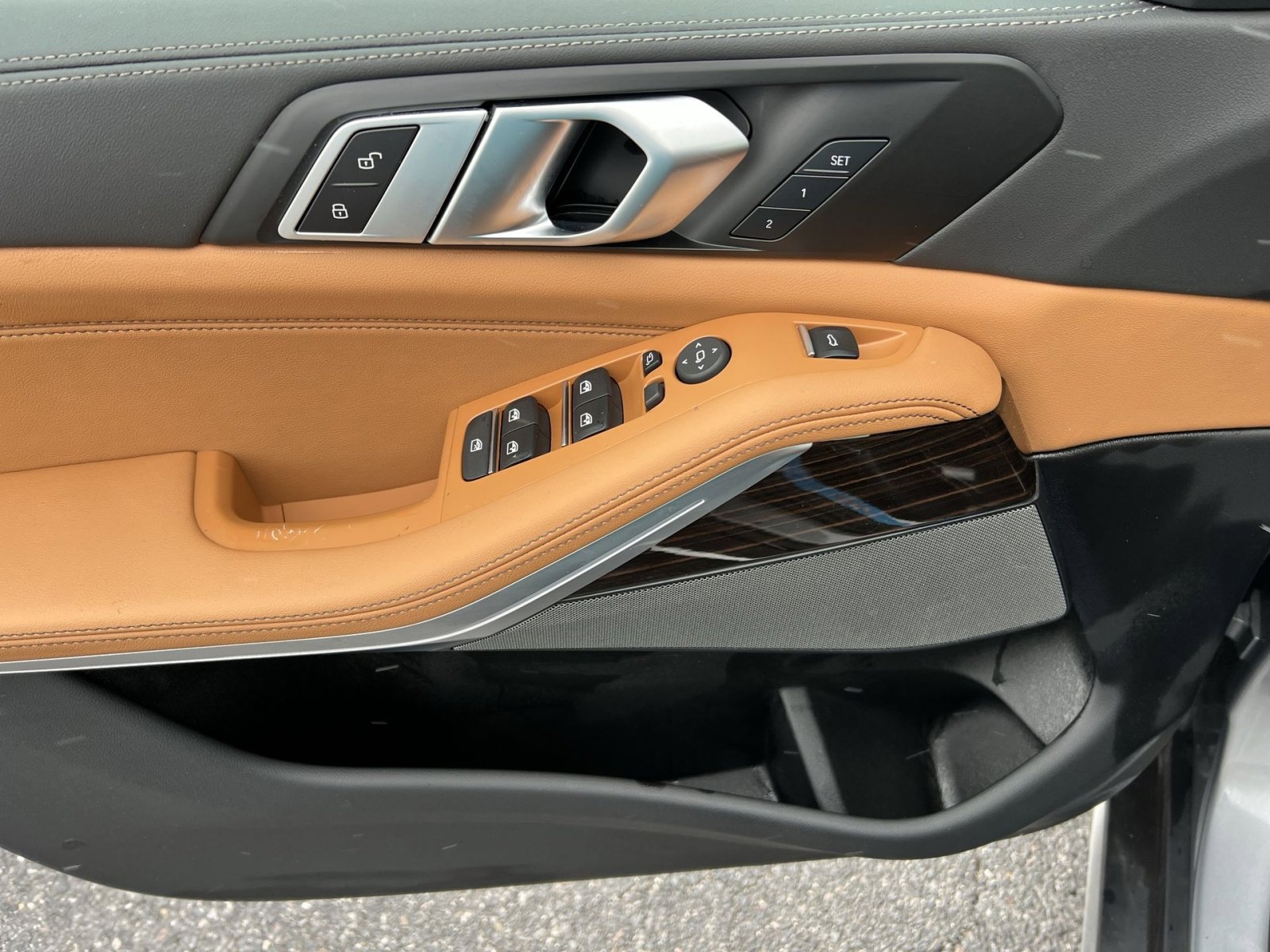 Used 2025 BMW X5 xDrive40i w/ Premium Package image 15