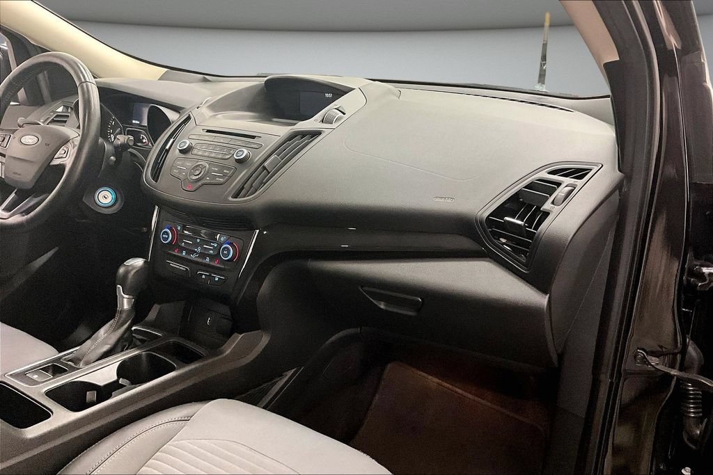 Used 2018 Ford Escape SE w/ SE Sport Appearance Package AWD/4WD image 25