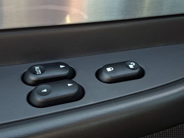 Used 2002 Ford Thunderbird RWD image 19