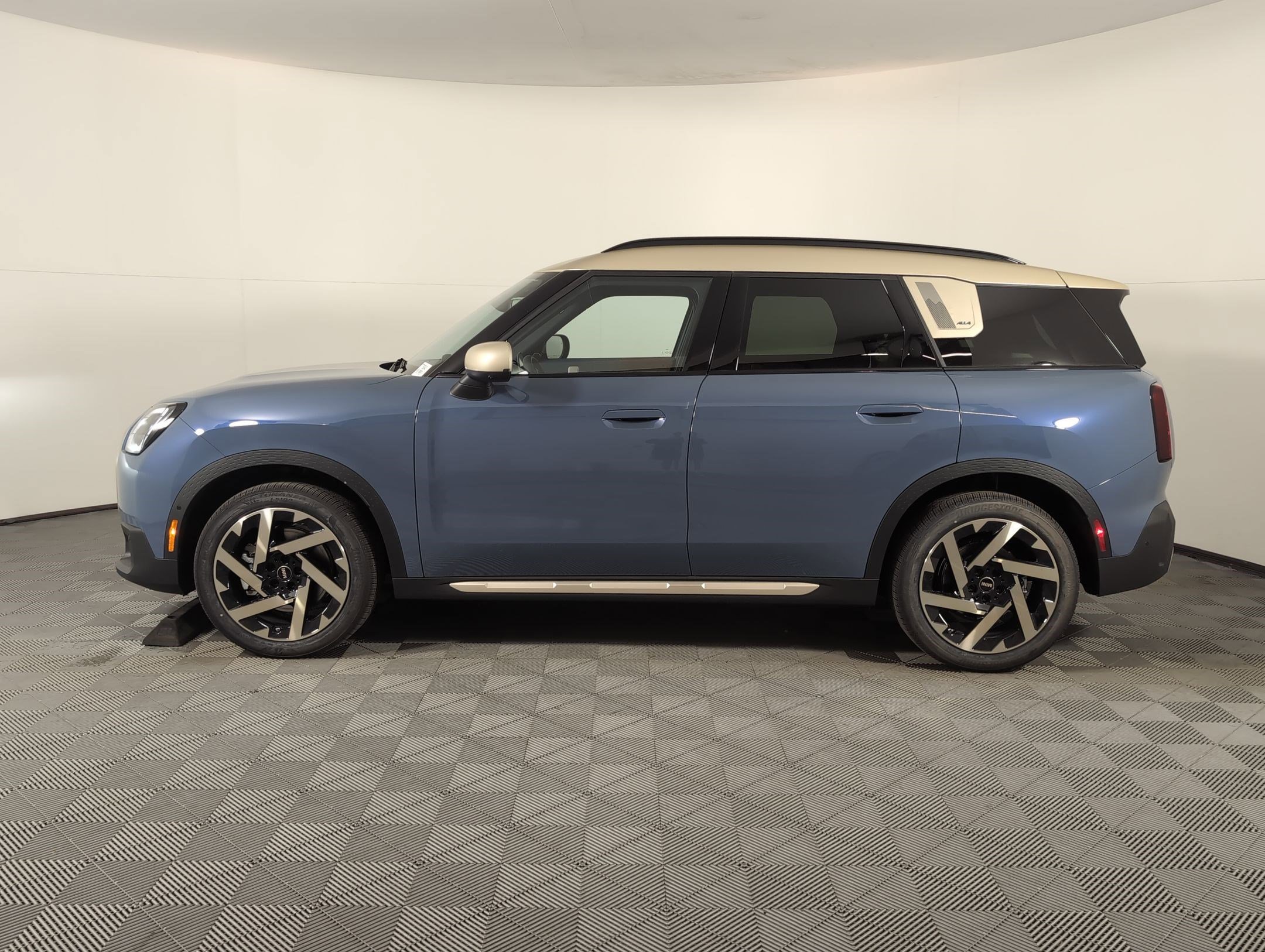 New 2026 MINI Cooper Countryman S image 2