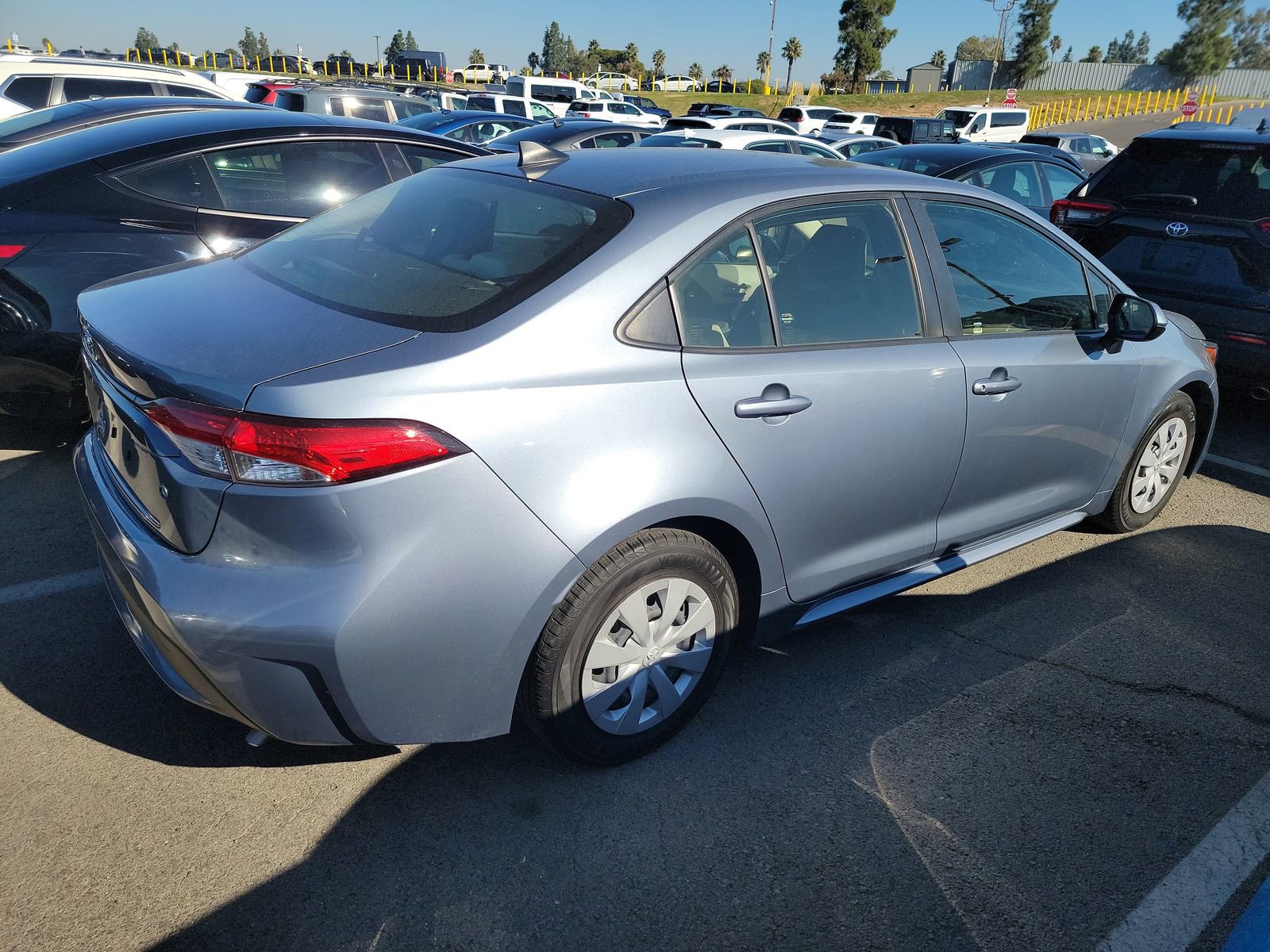 Used 2022 Toyota Corolla L image 4