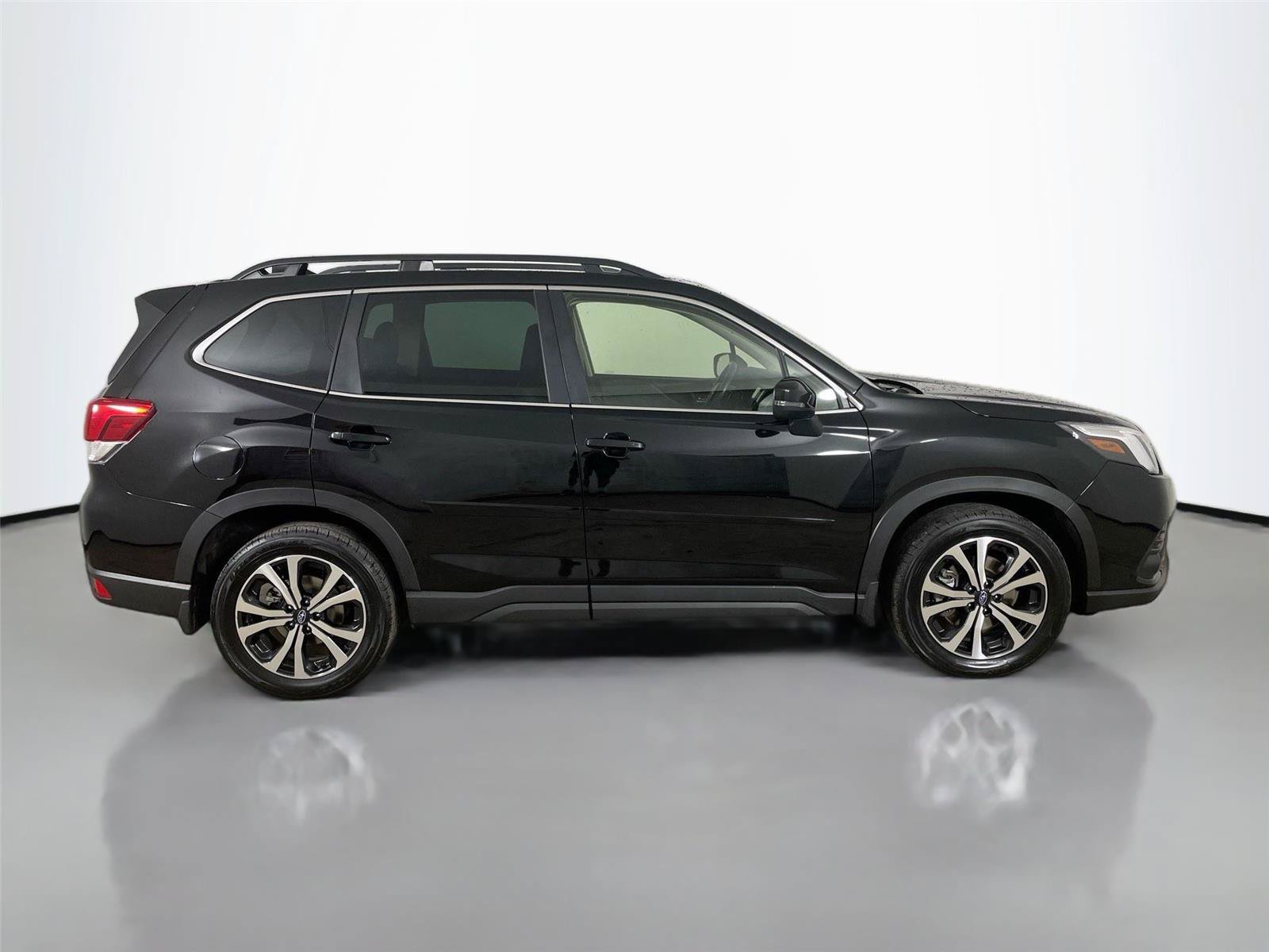 Used 2024 Subaru Forester Limited AWD/4WD image 18