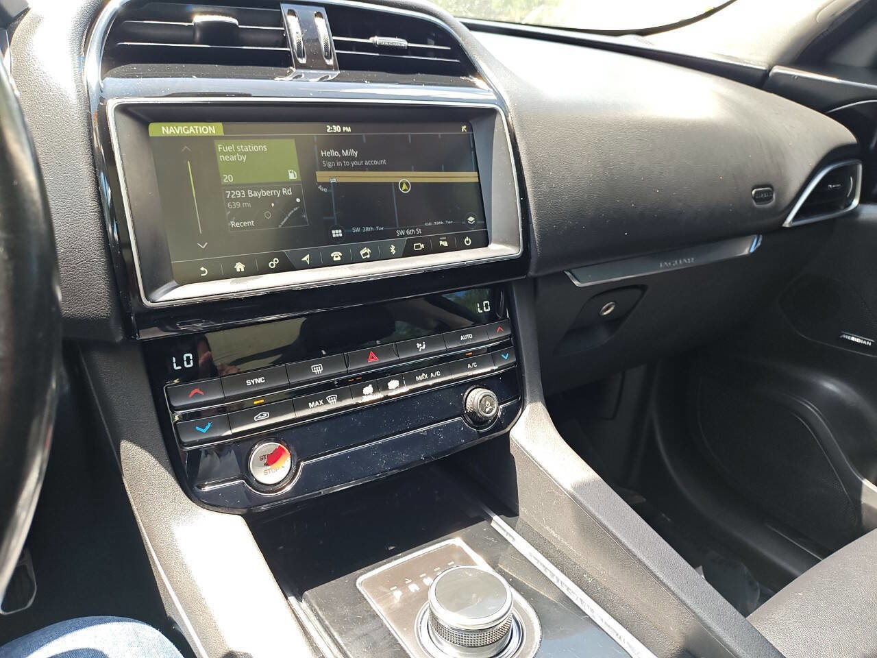 Used 2019 Jaguar F-PACE AWD/4WD image 27