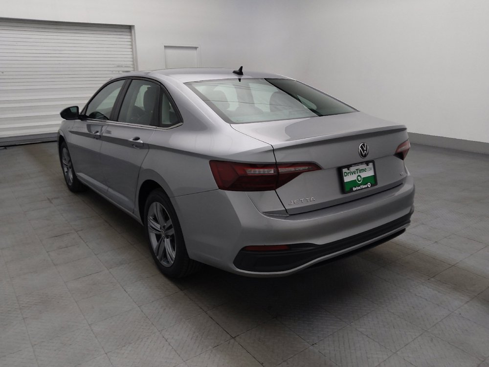 Used 2024 Volkswagen Jetta SE FWD image 5