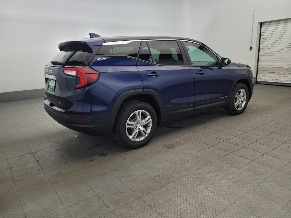 Used 2023 GMC Terrain SLE AWD/4WD image 10