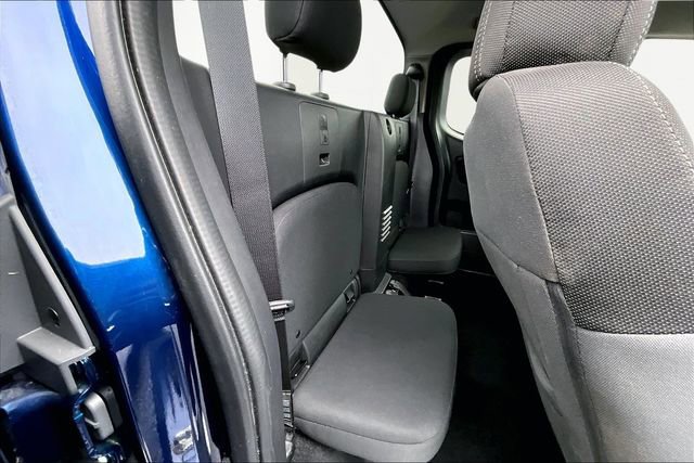 Used 2022 Nissan Frontier SV w/ Technology Package image 17