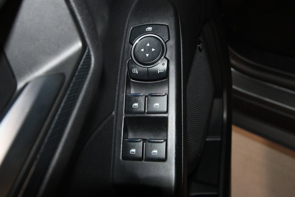 Used 2025 Ford Escape ST-Line Elite w/ Premium Technology Package AWD/4WD image 6