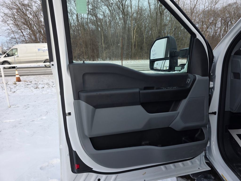 New 2026 Ford F550 4x4 Supercab Super Duty image 41