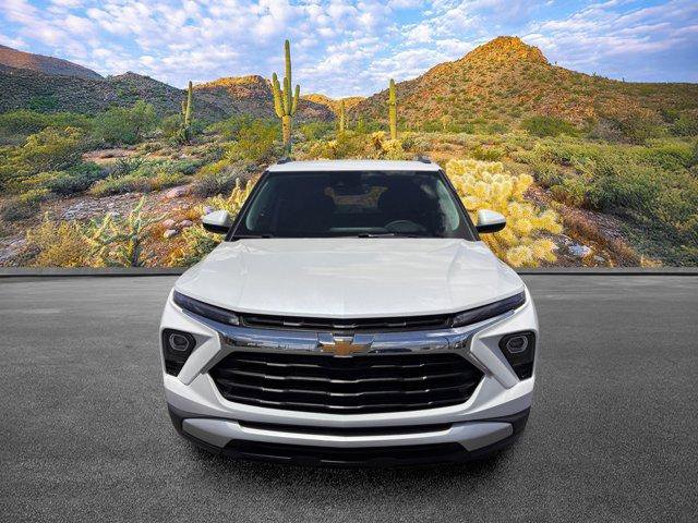 Used 2024 Chevrolet TrailBlazer LT w/ Convenience Package AWD/4WD image 5