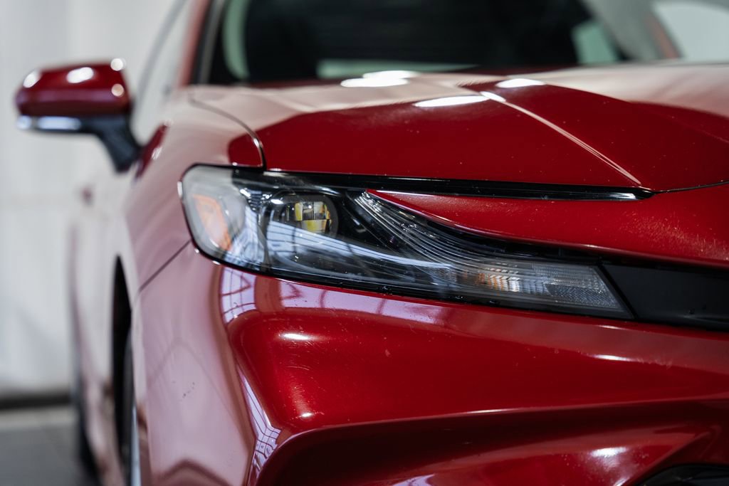 Used 2025 Toyota Camry LE image 11