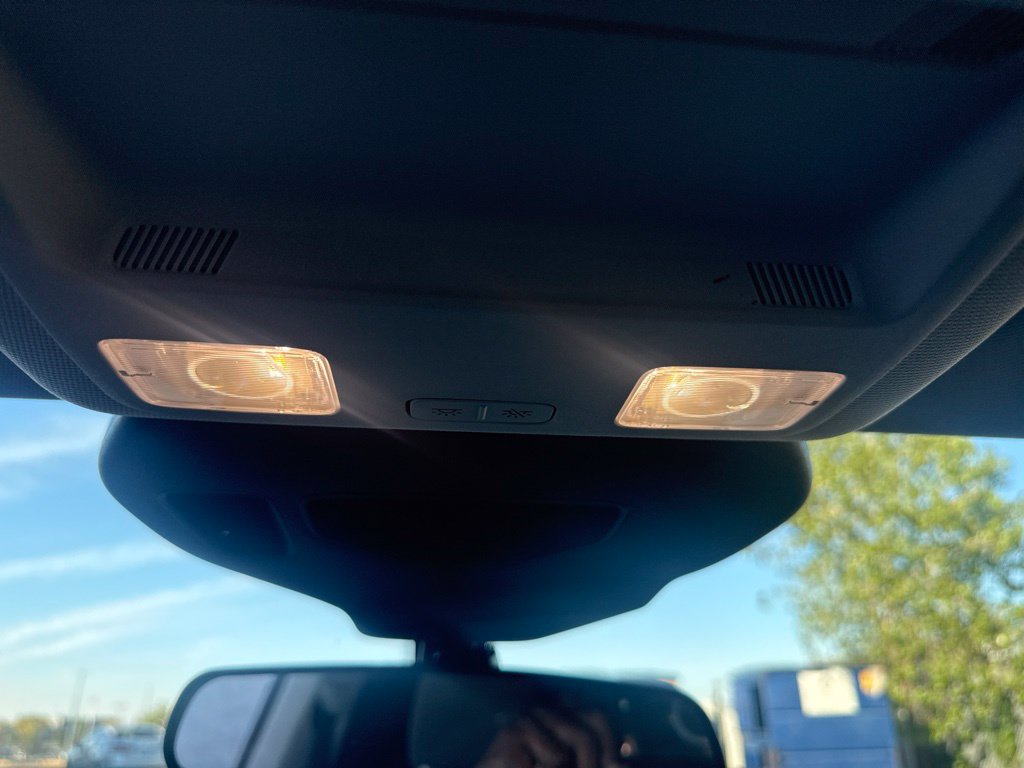 Used 2022 Ford Escape SE w/ SE Sport Appearance Package FWD image 23