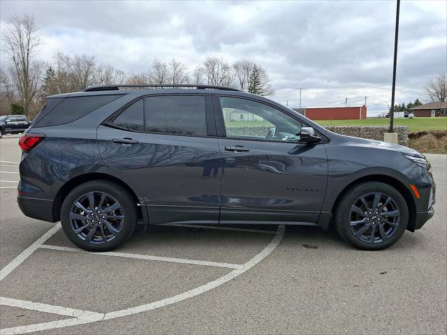 Used 2022 Chevrolet Equinox RS w/ Infotainment Package image 26