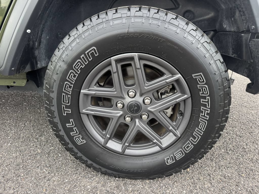 Used 2024 Jeep Wrangler Unlimited Sport AWD/4WD image 8