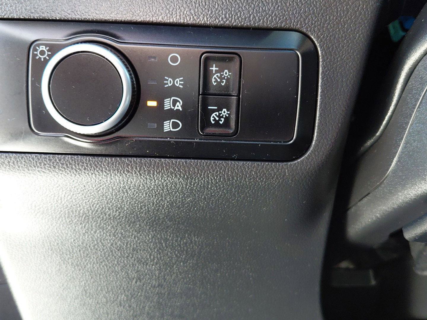 Used 2025 Ford Escape ST-Line image 25