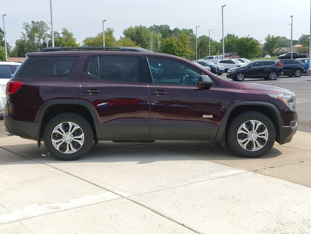 Used 2018 GMC Acadia SLE w/ Driver Alert Package I AWD/4WD image 4