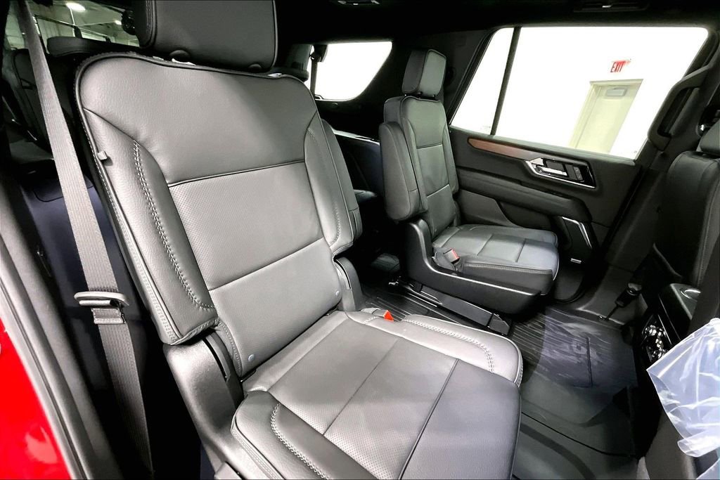 New 2026 GMC Yukon Denali w/ Sun & Power Step Package AWD/4WD image 9