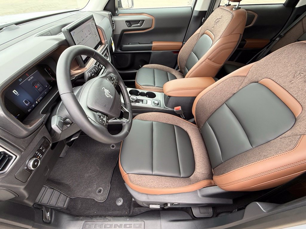 New 2026 Ford Bronco Sport Outer Banks w/ Outer Banks Tech Package+ AWD/4WD image 17
