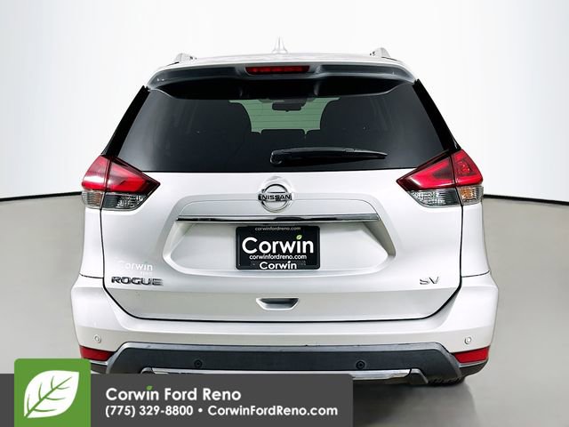 Used 2019 Nissan Rogue SV image 6