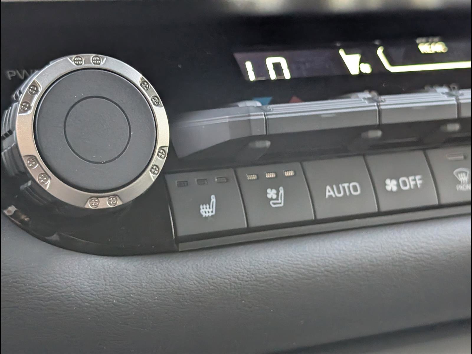 Used 2026 Toyota Sequoia Platinum image 17