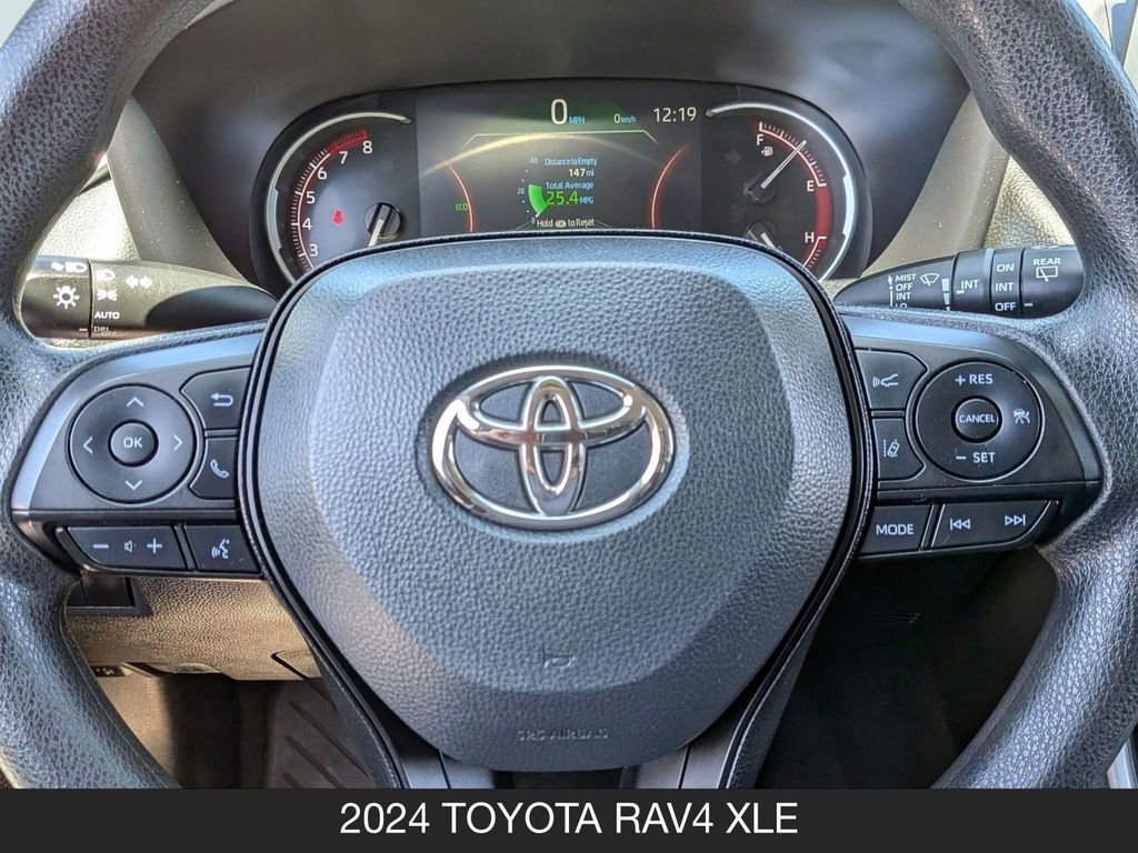 Used 2024 Toyota RAV4 XLE AWD/4WD image 12