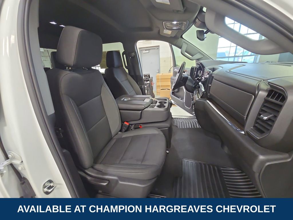Used 2024 Chevrolet Silverado 1500 LT image 36