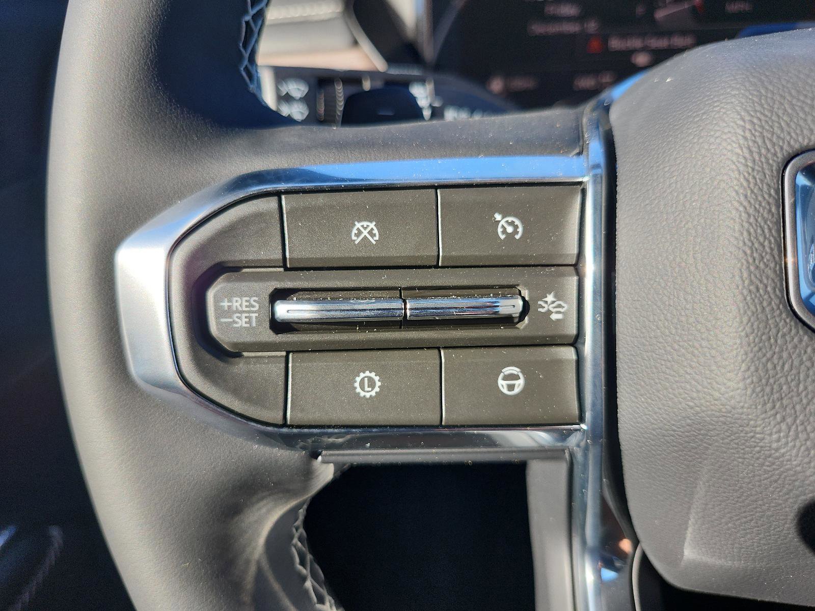 New 2026 GMC Acadia Denali w/ Super Cruise Package image 21