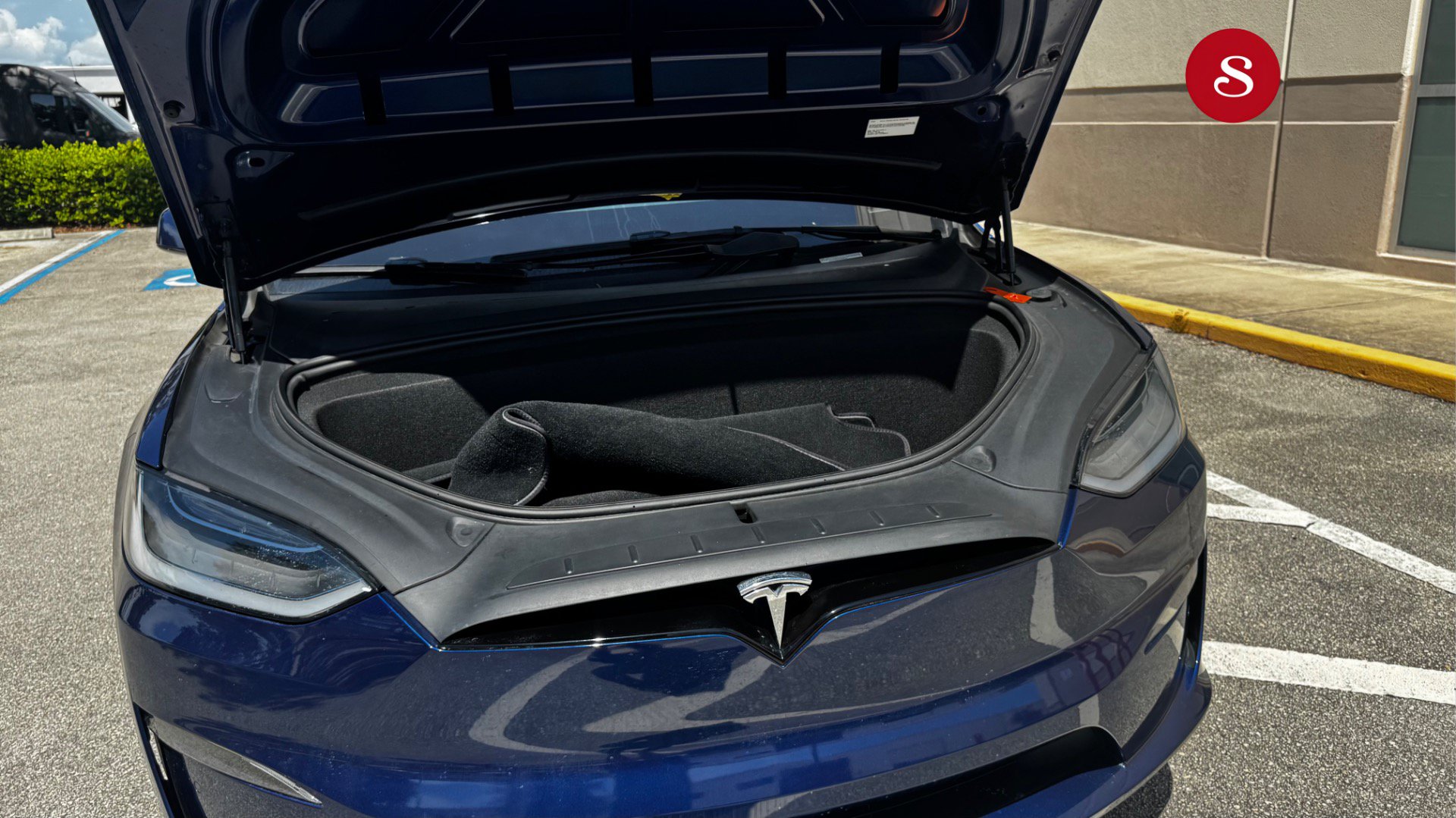 Used 2023 Tesla Model X AWD/4WD image 6
