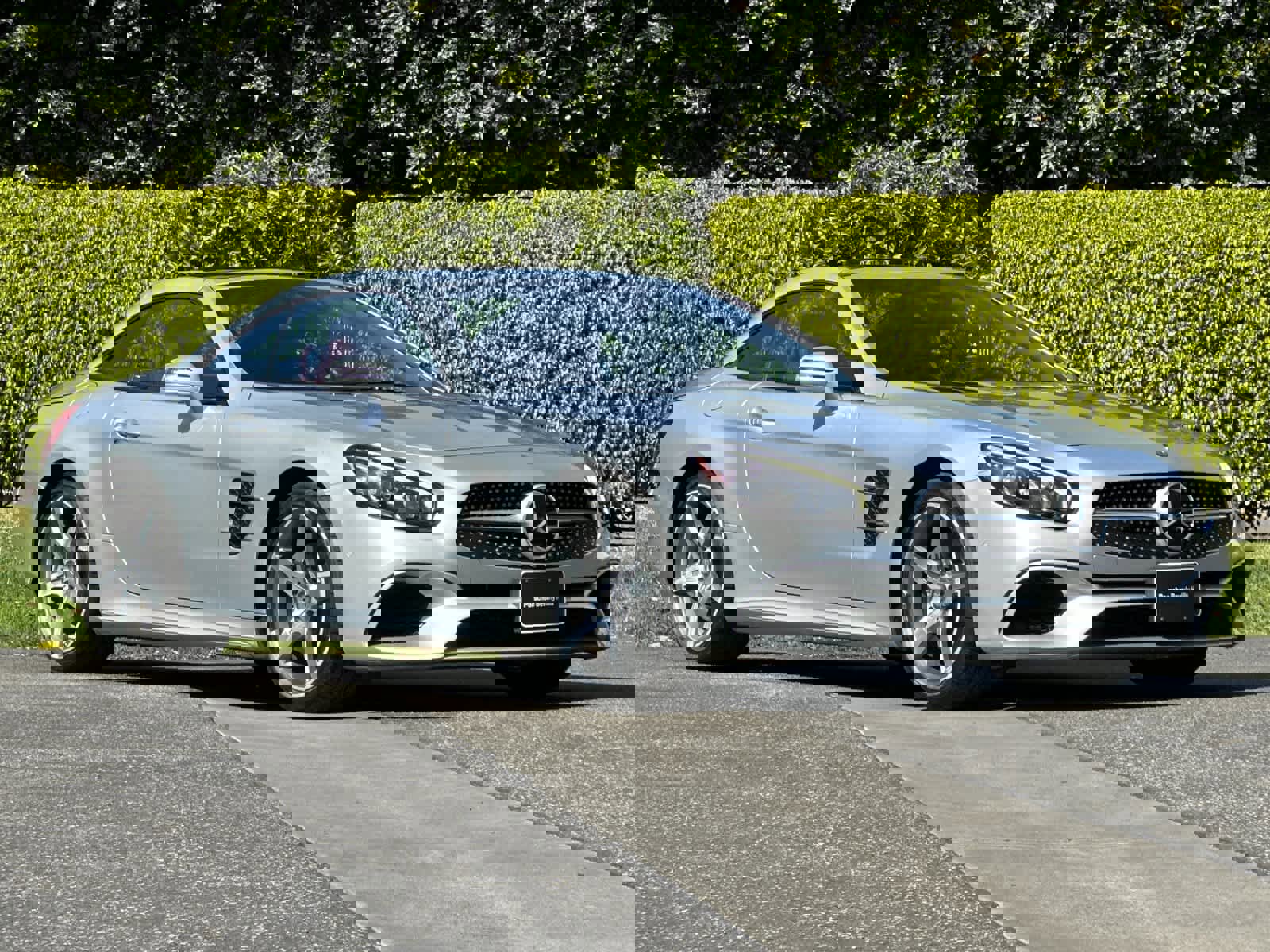 Used 2017 Mercedes-Benz SL 550 image 9