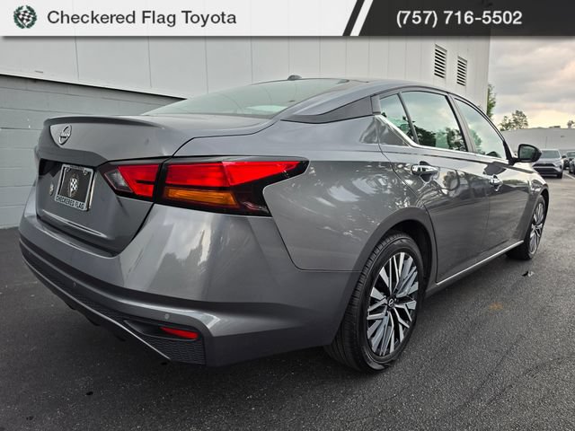 Used 2025 Nissan Altima 2.5 SV FWD image 5
