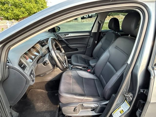 Used 2015 Volkswagen Golf S FWD image 12