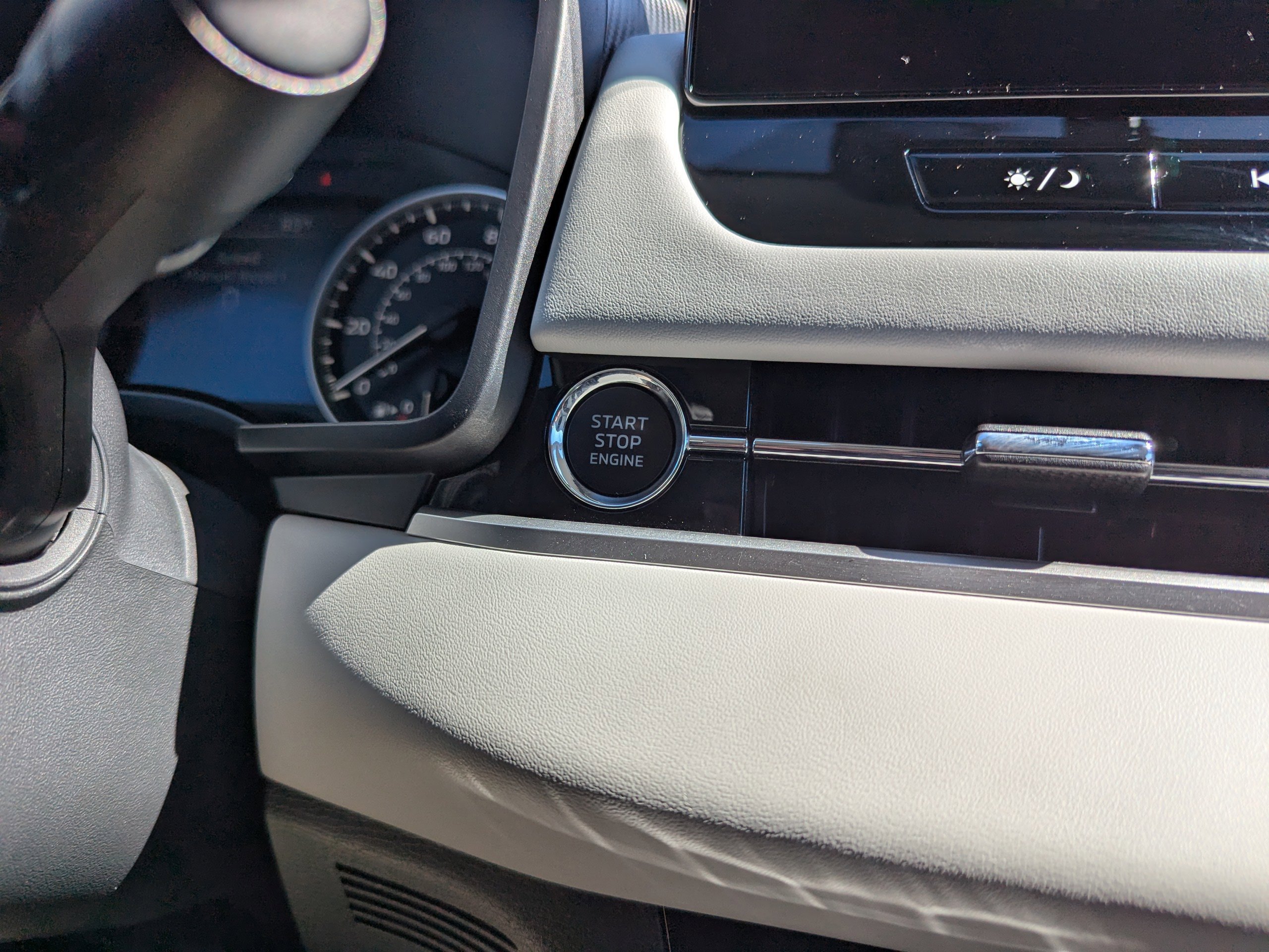 Used 2025 Mitsubishi Outlander SE AWD/4WD image 18