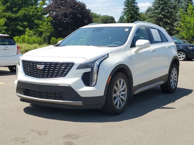 Used 2022 Cadillac XT4 Premium Luxury w/ Safety Alert Package AWD/4WD image 2