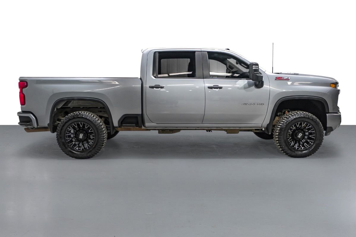 Used 2024 Chevrolet Silverado 2500 Custom w/ Custom Value Package AWD/4WD image 6