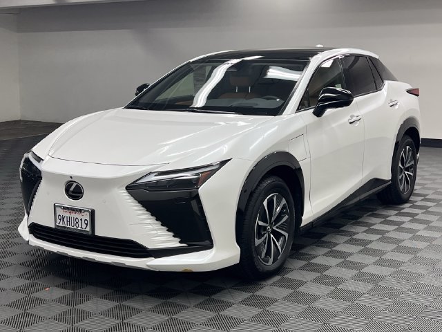 Certified 2023 Lexus RZ 450e Premium w/ Technology Package AWD/4WD image 2