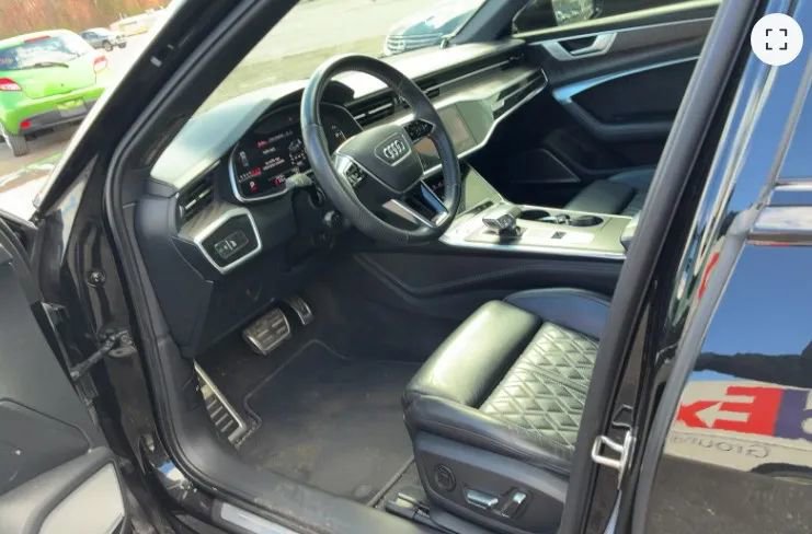 Used 2020 Audi S6 Prestige w/ Prestige Package image 3