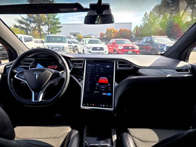 Used 2017 Tesla Model X 75D AWD/4WD image 10