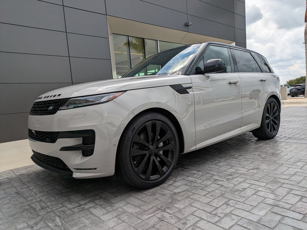 New 2026 Land Rover Range Rover Sport Dynamic SE