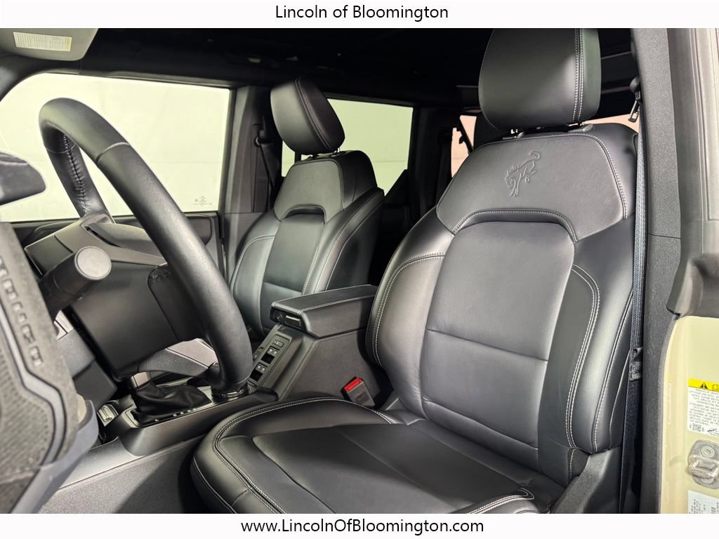 Used 2025 Ford Bronco Outer Banks AWD/4WD image 15