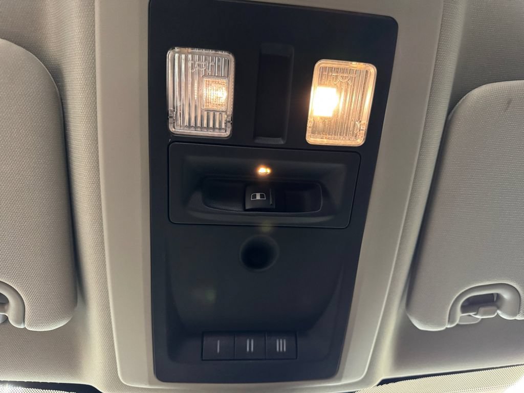 Used 2014 RAM 2500 Laramie w/ Black Appearance Group AWD/4WD image 22