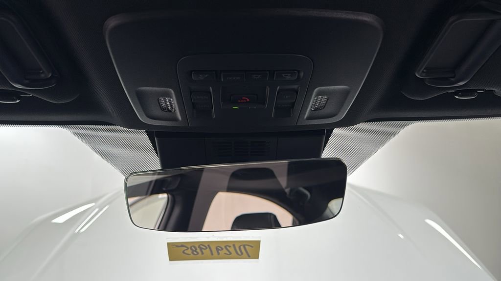 Used 2026 Toyota Camry SE image 12