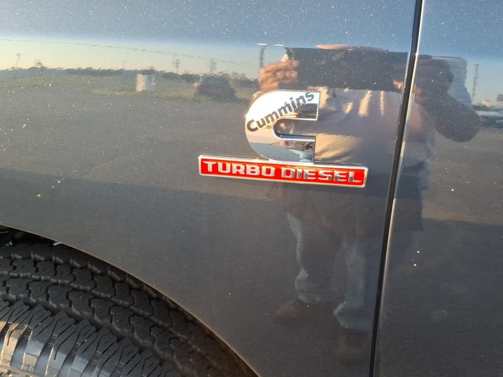 New 2026 RAM 2500 Laramie AWD/4WD image 8