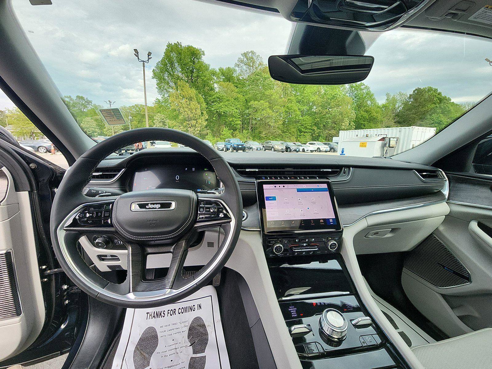 Used 2022 Jeep Grand Cherokee Overland image 20