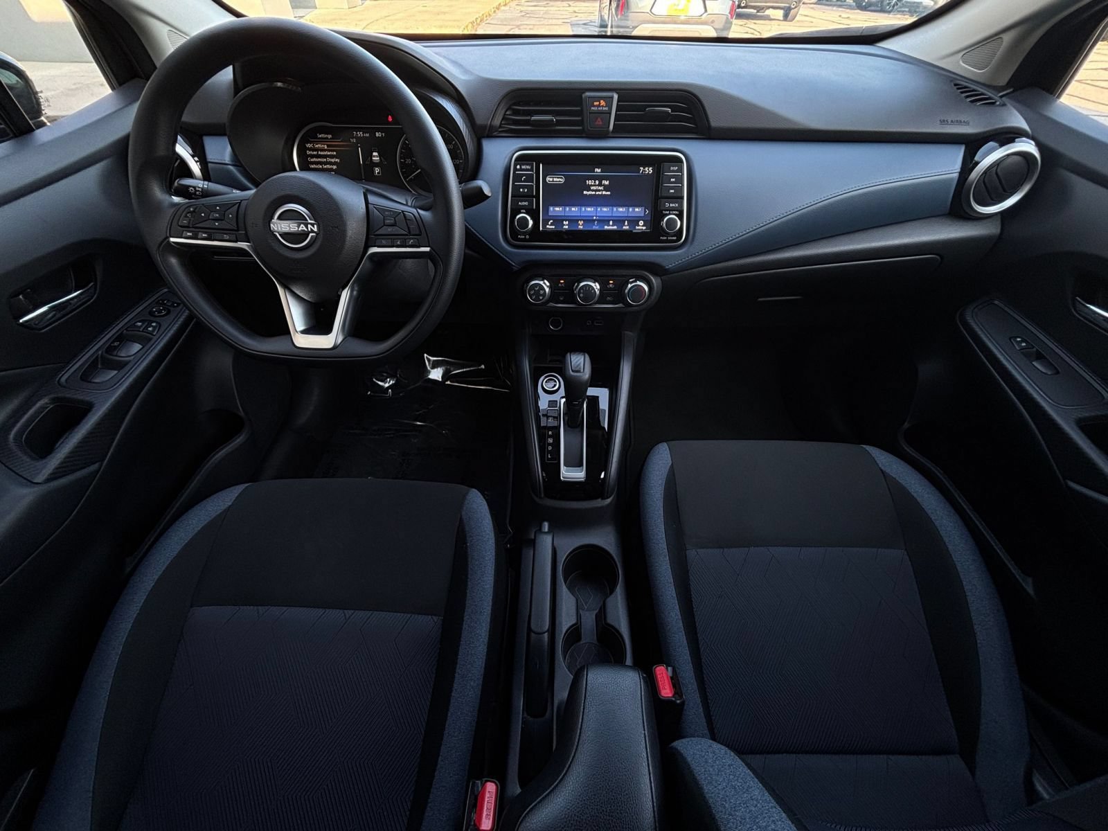 Used 2025 Nissan Versa SV FWD image 32