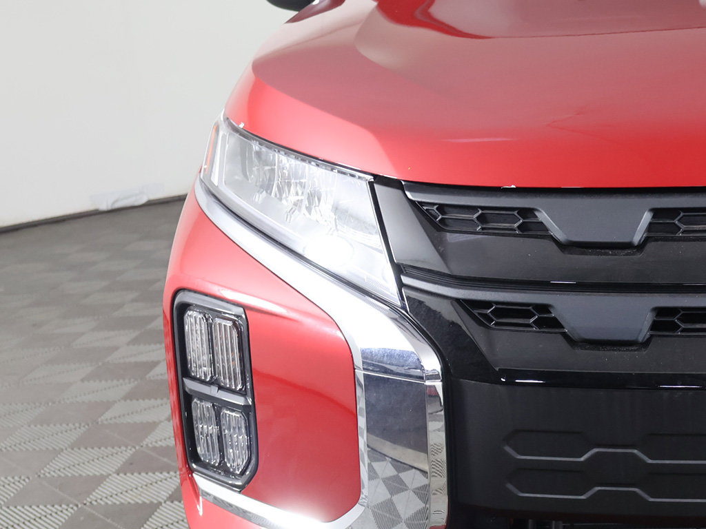 New 2027 Mitsubishi Outlander Sport LE FWD image 10