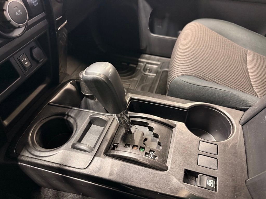 Used 2015 Toyota 4Runner Trail image 29