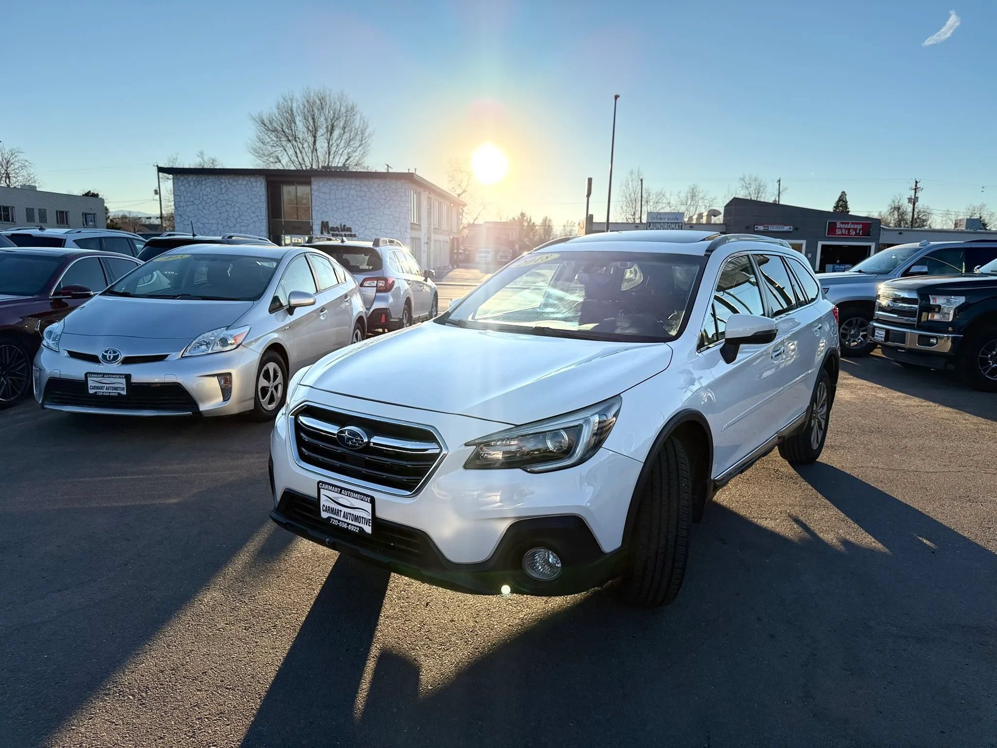 Used 2018 Subaru Outback 3.6R Touring AWD/4WD image 6