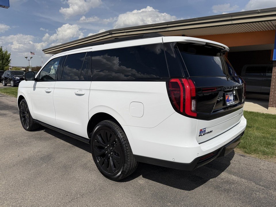 Used 2025 Ford Expedition Max Platinum w/ Stealth Appearance Package AWD/4WD image 3